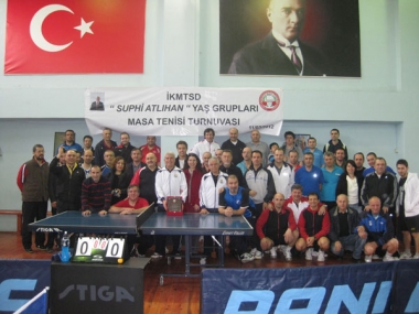 İKMTSD 2011-2012 Sezonu Yaş Grupları Masa Tenisi Turnuvası Değerli Büyüğümüz Sn. Suphi ATLIHAN Adına Yapıldı...!
